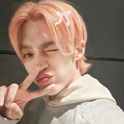 being a fangirl and tired student in the same damn time
š§š·šŗšø