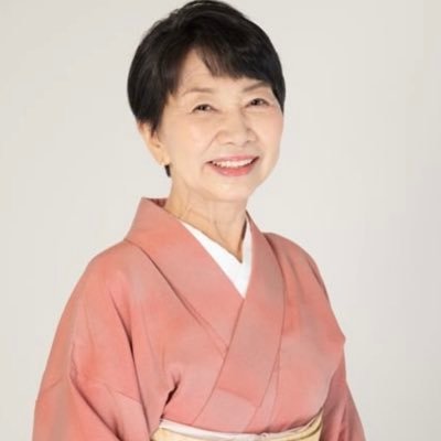 hamaahann's profile picture. はまこ先生🌻3000人以上の人生が変化した筆跡診断 🌻一瞬で信頼されるお客様の心をつかむ手書きの書き方🌻ビジネスチャンス倍増🌻筆を持ち続けて36 年🌻2年連続日経woman 掲載🌻公式LINE登録プレゼント🎁 ☆あなたの隠れた性格がわかる！お名前筆跡診断