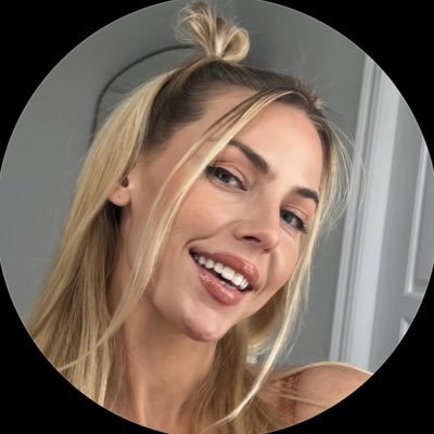 Fashion Model. Psychologist. Realtor. BDSM Dom/Sub, Exploring trust, consent, and pleasure.
