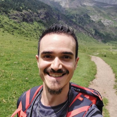 ruscriv's profile picture. La vida es corta. Sonríe mientras tengas dientes 🤟🤪