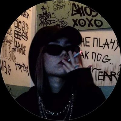 dostym10's profile picture. 