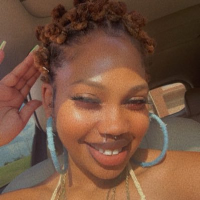 |TV•SINGER•ARTIST•MODEL•HOST| #banxxsister #Onyxx 💛 4.20 Bday ⛽️🍃💨 POWERFUL SOUL ✨️#VillianGang #StudioGang #BMG #TheRecYard #OSBL #BoilerRoom #Aura✨♉️💋