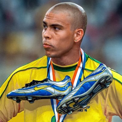 olufsen42's profile picture. 