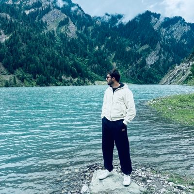 mun___eeb18's profile picture. Allahu Akber