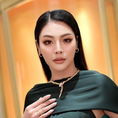 mnlbay's profile picture. 