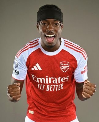 Arsenal°||FUTARIAN||Shit poster|| I don't exist, I'm made up||
