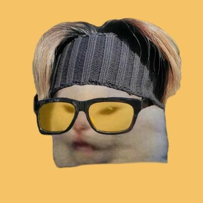 • graphic designer • embroidery artist • bts wembley d2 • hots bangkok d1&2 • hobipalooza berlin • run jin amsterdam d1&2 • music • sport • daily life •