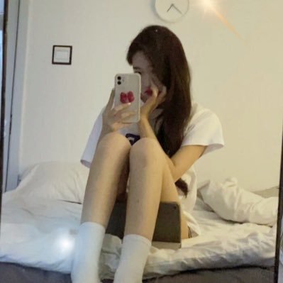 t1td4wyvpn4vus2's profile picture. 零零后个人兼职，可语音视频认证 🍵佛系接单00后小姐姐 有素质不口嗨真诚月小哥哥来、无套路见面满意付有飞机优先进频道🍵~飞机https://t.co/wMuDk0Y01P 飞机频道 https://t.co/pG4fCAN3Jz拿着关注我的截图领福利照