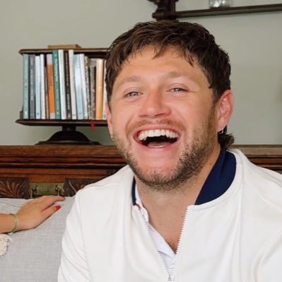 xneedniallx's profile picture. @niallofficial is my safe place. 🤍🏠  #TSLOTMilan 🇮🇹 #TSLOTLondonN2 🇬🇧 Meet the queen Emily Kohavi ✧･ﾟ🫶🏻 ✧･ﾟ we'll be alright ✧･ﾟ🫶🏻🪐🦋