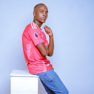 POSITIVE MINDSET TOWARDS FUTURE‼️🌟 DREAM NIKUTOKA KWA BLOCK 🌟
Manchester United fan♥️👺👺
SOLDIER🪖🎖I TWEET MY THOUGHTS.