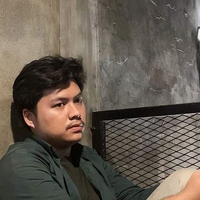 bridgrosejones's profile picture. 