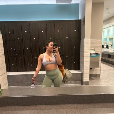 Leo ☼ | Virgo ^ |Sag.☽ | SoCal•28•🏳️🌈| Probably reading📚