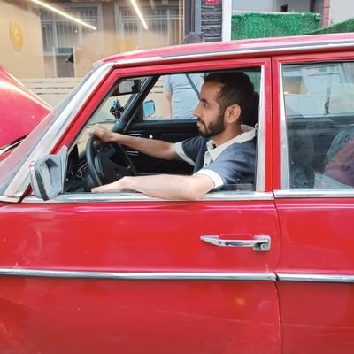 Vakt-i şadi de gelir mevsim-i mihnet de geçer.