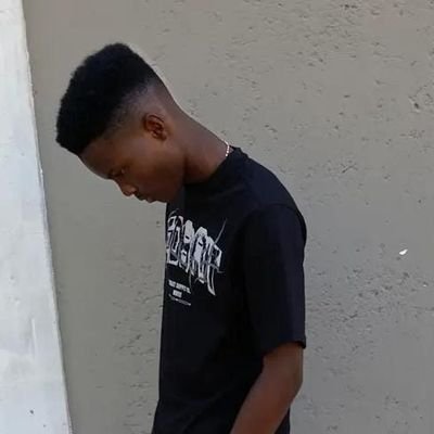 LMadalani's profile picture. 