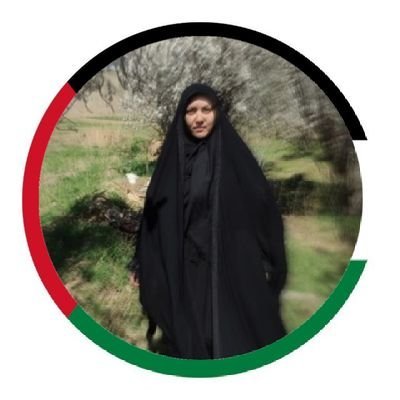 میخندم
غمی ندارم
مرفه بی درد نیستم
فقط دعای مادرم همیشه همراه من است...