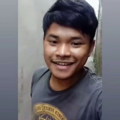 Riskiar25665's profile picture. 