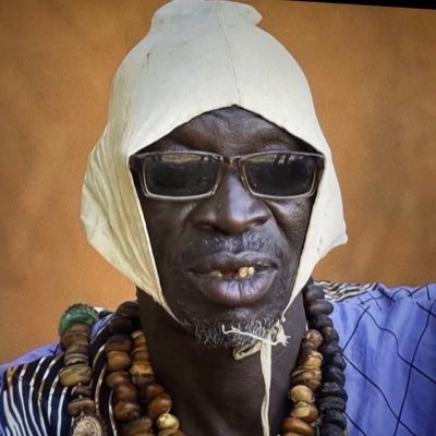 capulcu_robin's profile picture. No Way #FuckOff