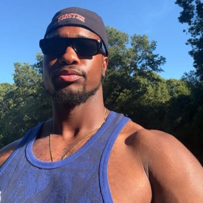 Master_C313's profile picture. UMU ‘21 💜  Jeremiah 29:11