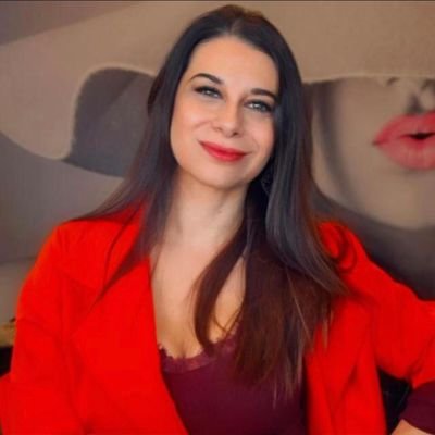 Abogada Laboralista - Socialista y Feminista - Comunico noticias sociales con empatía 💜🏳️🌈✊🏻