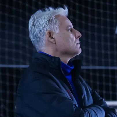Treinador Voleibol Académica São Mamede 🇵🇹
Volleyball Coach 🇧🇷🇨🇭🇵🇹