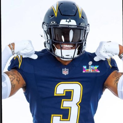 derwin33james's profile picture. ⚡️Chargers⚡️💛Lakers💜 Angels😇