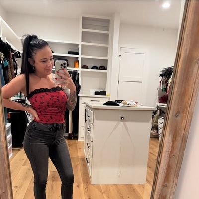 luke_combs7998's profile picture. 