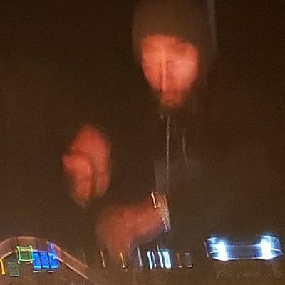 experiments and experiences in sound : Former
Stachesquatch
HUE