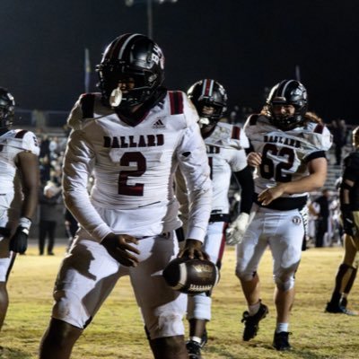 BallardFball's profile picture. The official Twitter account of @BHSbruins high school Football. #Family,First,Last,Always! #Team57