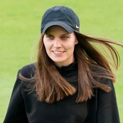 Portland Thorns Assistant Coach | UEFA Pro Licence Candidate | USSF Pro License | Represented by @teamavsports | Consult Coaches: team@sarahlowdon.com