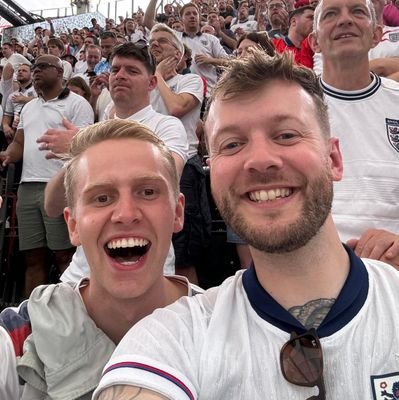 Newcastle & England Home and Away //Block V Original
Durham Uni Biology Grad