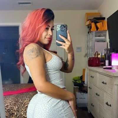 JessicaAng87270's profile picture. 