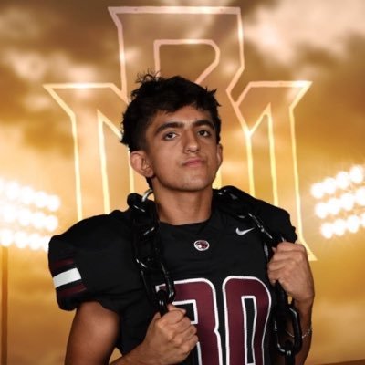 DB|C/O 2026| 16 year old Mountain Ridge High School (AZ)| 5'11 180 lbs| Bench: 240 Squat:355|Power clean: 235| 3.72 W/GPA swimvansh@outlook.com
