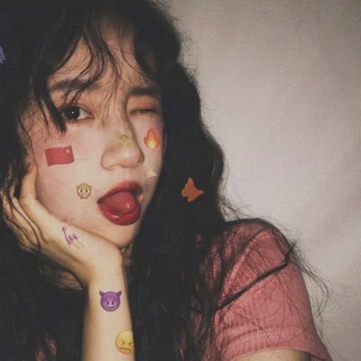 VSGw94jA3nRJRCg's profile picture. flowing like water with sunshine 🧡🌷☁️