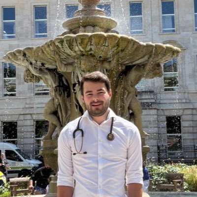 Medicine. @stjohnscam alum. Interests in health policy, econ & urban planning.