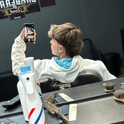 ufszh's profile picture. is it better to speak or to die?