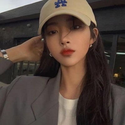 Y05kEd5y2vLzKV's profile picture. spreading kindness with soft heart 💖☁️🍃