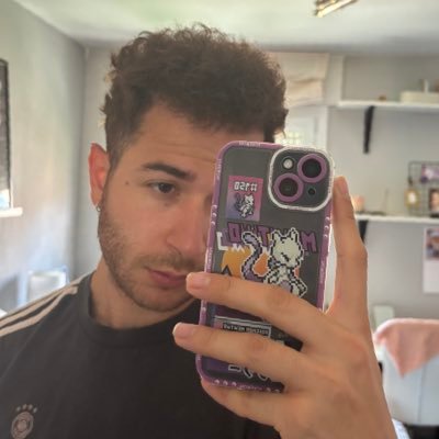 danii13_00's profile picture. 