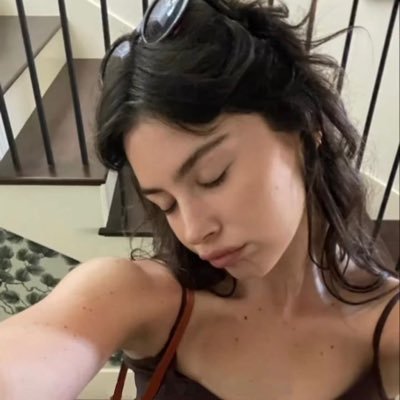 𝜗𝜚⋆₊˚ 18 | right now #1 fan🐇 nyc fangirl 💌🤍 gahq follows 🫶🏼