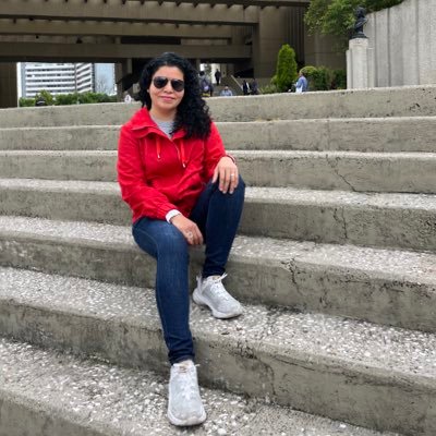 abrilbenitez's profile picture. ¡El futuro está aquí! ...diferente a lo imaginado, pero ¡no te preocupes! tú construyes tu futuro, ¡asegúrate que sea el mejor! - E. Brown