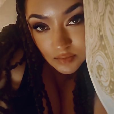 PassionYahniah's profile picture. 