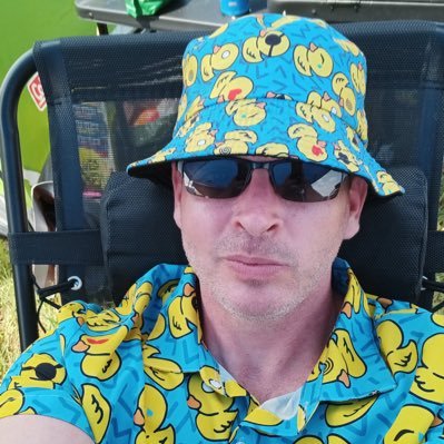 Just a guy who loves sucking, milking and edgings a guys dick. driving him over the edge until ha cant half back any longer and gives up his load.
