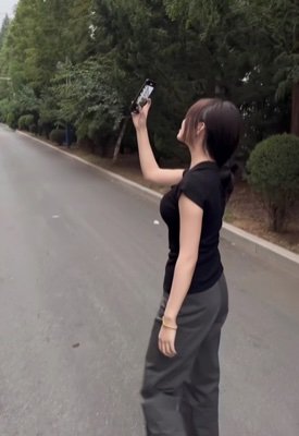 Dewww520's profile picture. 祝你今天特别特别开心