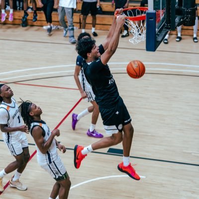 zainmajeed_'s profile picture. 6’8 | Mater Dei | 2027 | 4.3 GPA | ★★★★☆