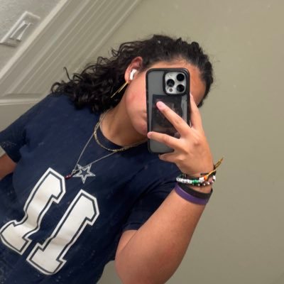 Abigirl818's profile picture. 