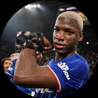 205Hayat1385's profile picture. I’m A Football Fan Who Speaks Nothing But The Truth 🤷🏽‍♂️ If You Disagree With Me Then You Are Wrong😹 Messi is the King of FOOTBALL🐐 LONDON IS BLUE 💙💙🦁🦁