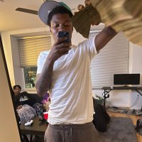 EVERYBODY SHOOTERS TOO! 😶🌫️ #EST (@topgunna3gb) 's Twitter Profile Photo EVERYBODY SHOOTERS TOO! 😶🌫️ #EST (@topgunna3gb) 's Twitter Profile Photo