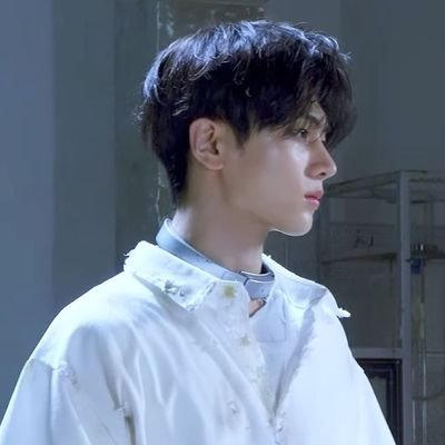 ~✰𝐋𝐢𝐯𝐞, 𝐋𝐚𝐮𝐠𝐡, 𝐋𝐨𝐯𝐞 @ENHYPEN✰~
٭fan acc٭