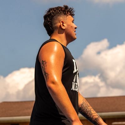 HHS 26’ | OL 6’5 286lb | NCAA : 2505611706| Bench 300lb | Squat 445lb | DL 565lb | HC @ArvieCrouch1 | 440-708-8490 | tylerhale810@gmail.com @lakeeriefb