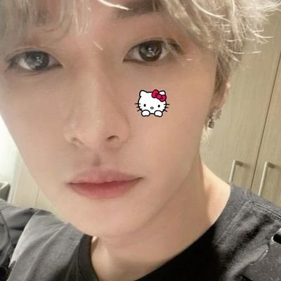 7B's + į¶»įµŹøāæ
| au's na @minluza ~~ ā
he said to be cool, but I'm already coolest ~ Lana del Rey ā