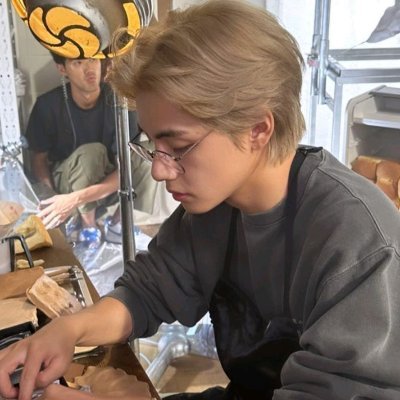 vaanillatae's profile picture. romanticising my bangtan life!